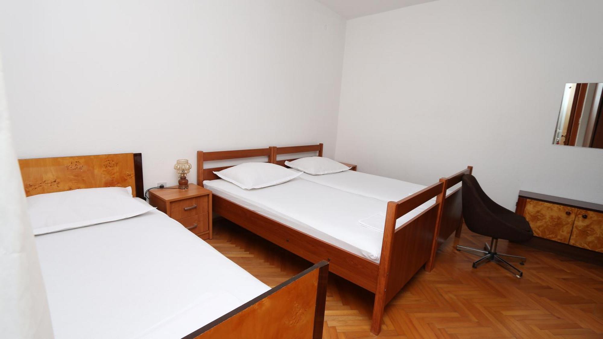 Dinka Guesthouse Makarska Exterior photo
